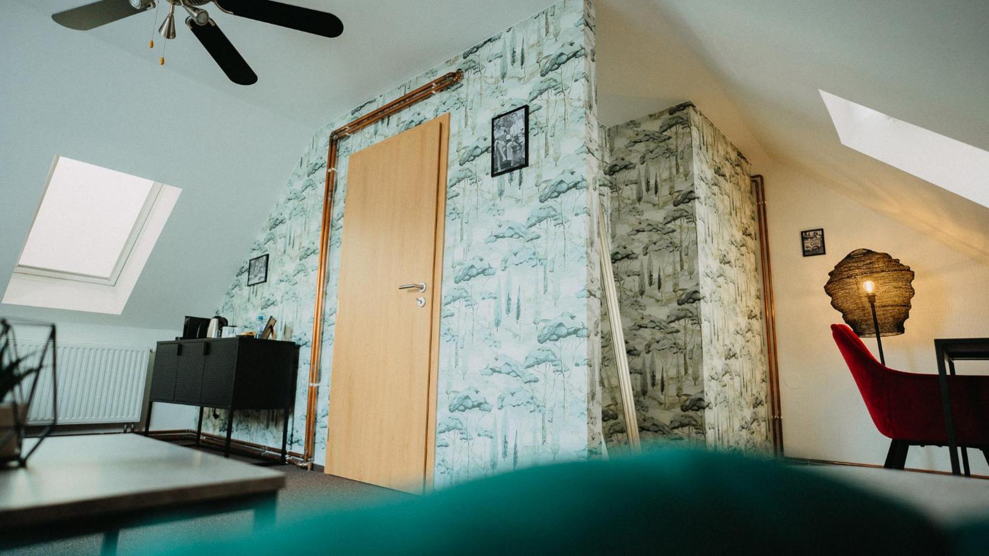 House Hotel Hradec Kralove Bagian luar foto