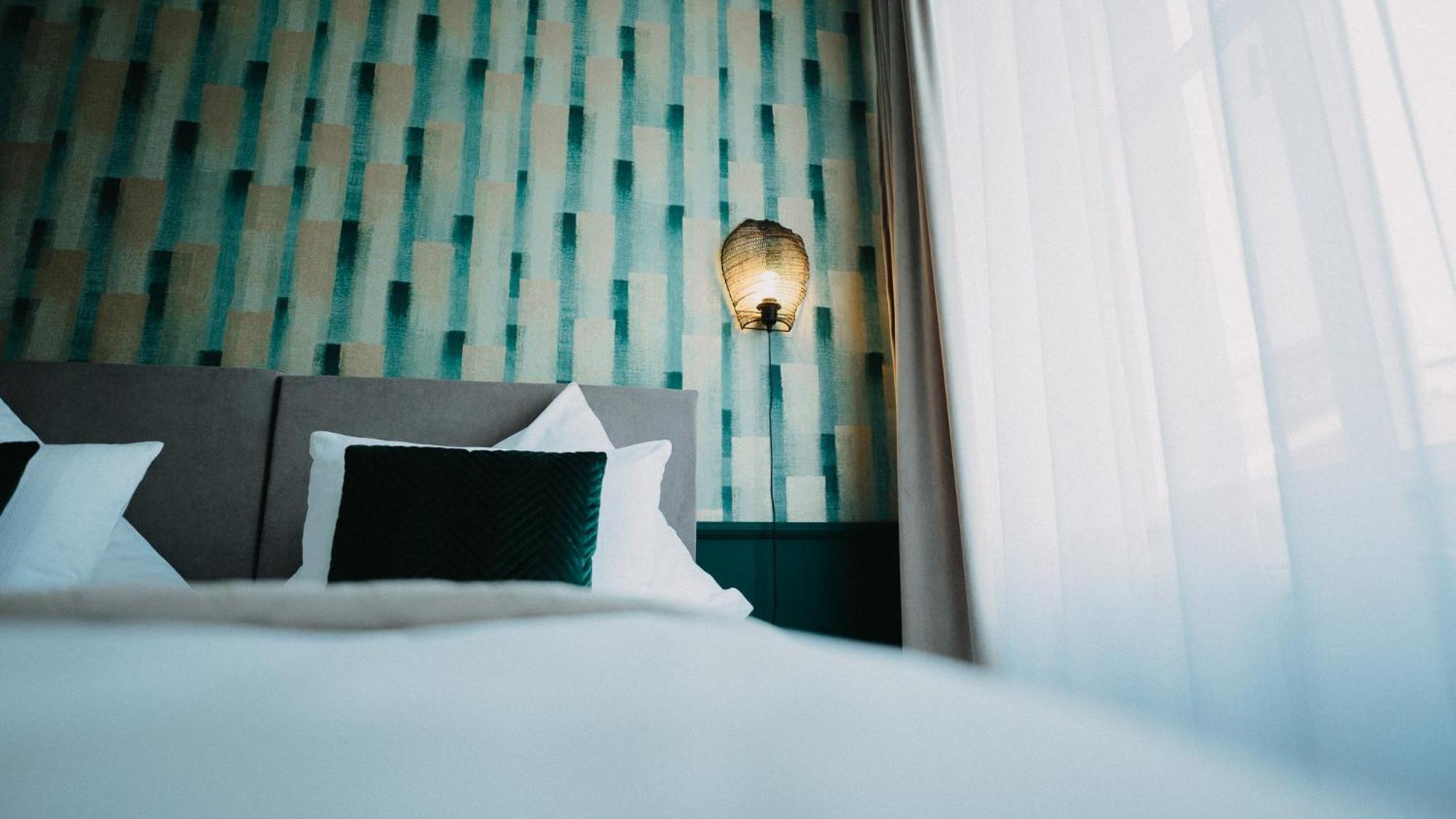 House Hotel Hradec Kralove Bagian luar foto
