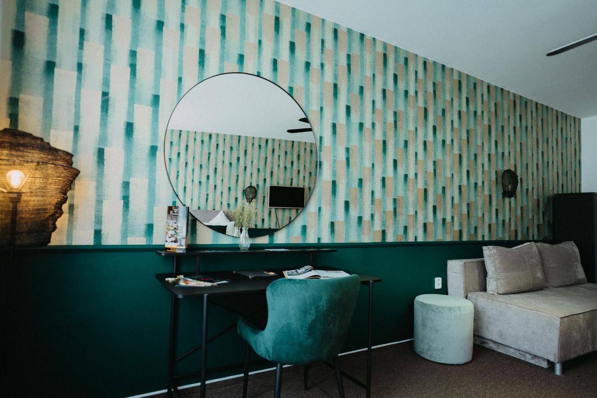 House Hotel Hradec Kralove Bagian luar foto