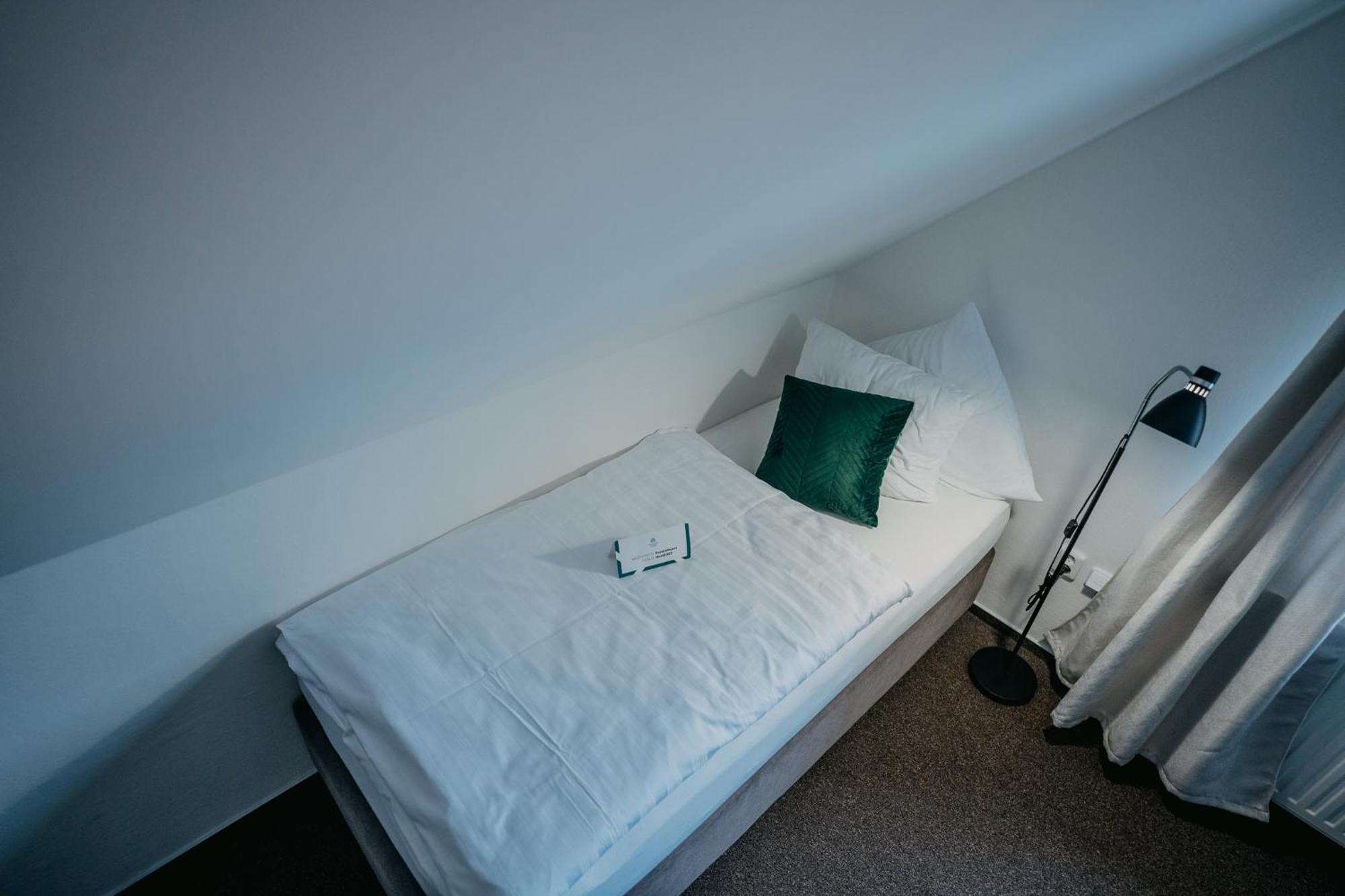 House Hotel Hradec Kralove Bagian luar foto