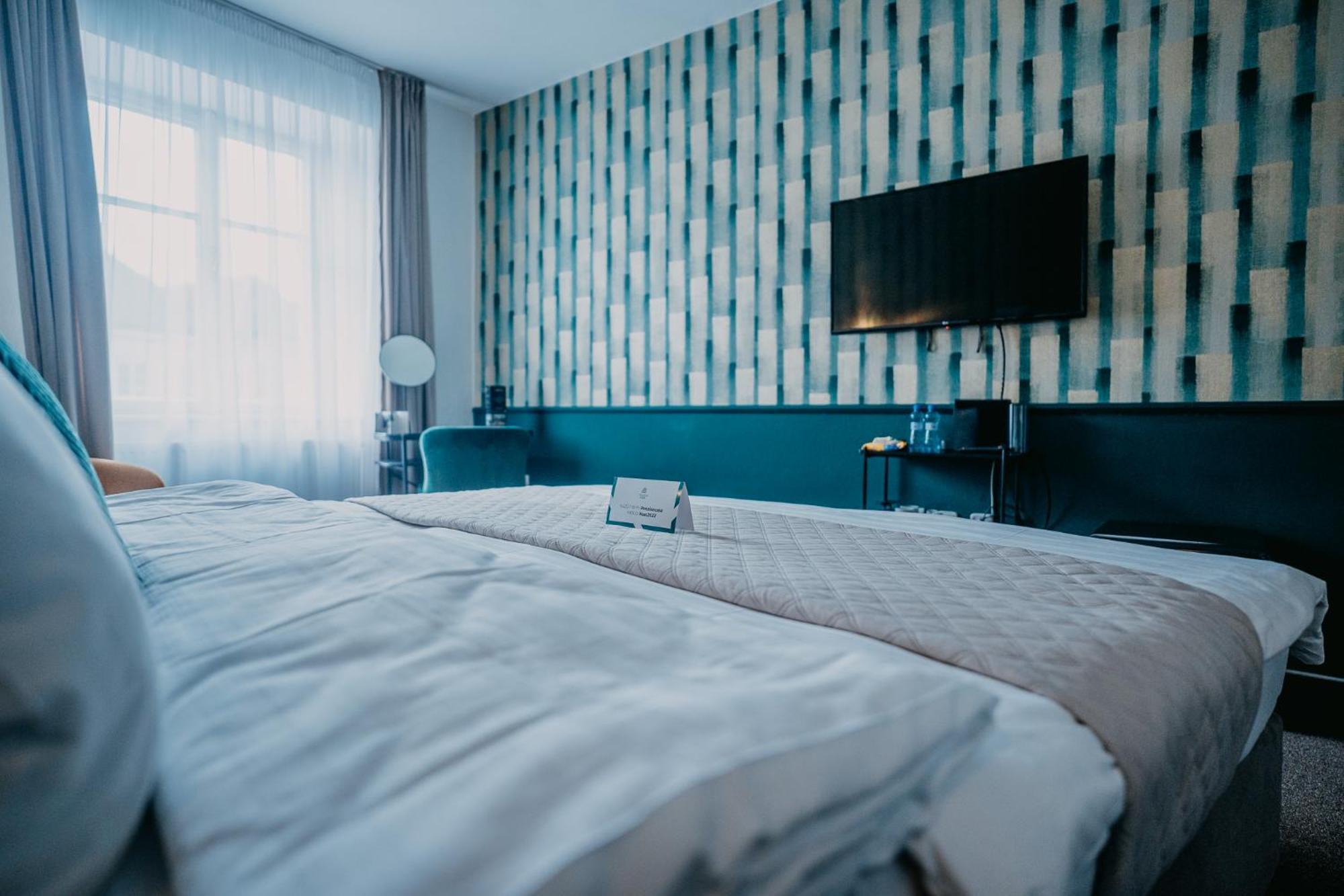 House Hotel Hradec Kralove Bagian luar foto